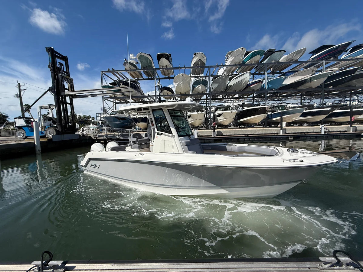 2027 Boston Whaler 250 Outrage 25.0 feet, Sarasota, FL #1