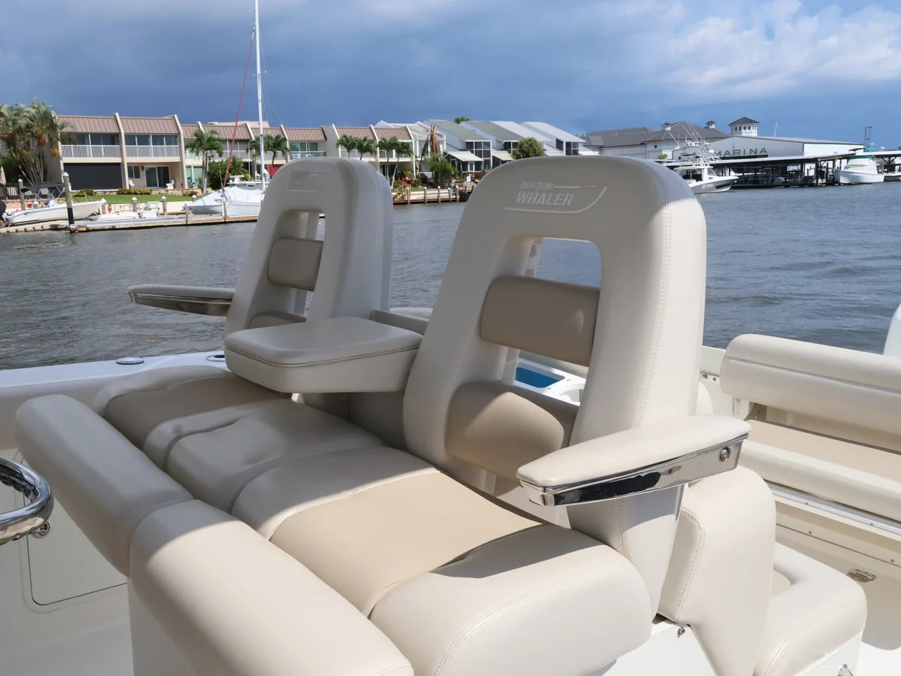 2018 Boston Whaler 330 Outrage 33.0 feet, Naples, Florida #24