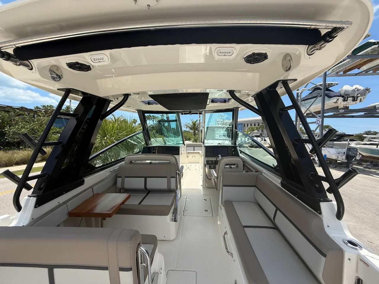 2025 Boston Whaler 330 Vantage 33.0 feet, Sarasota, FL #31