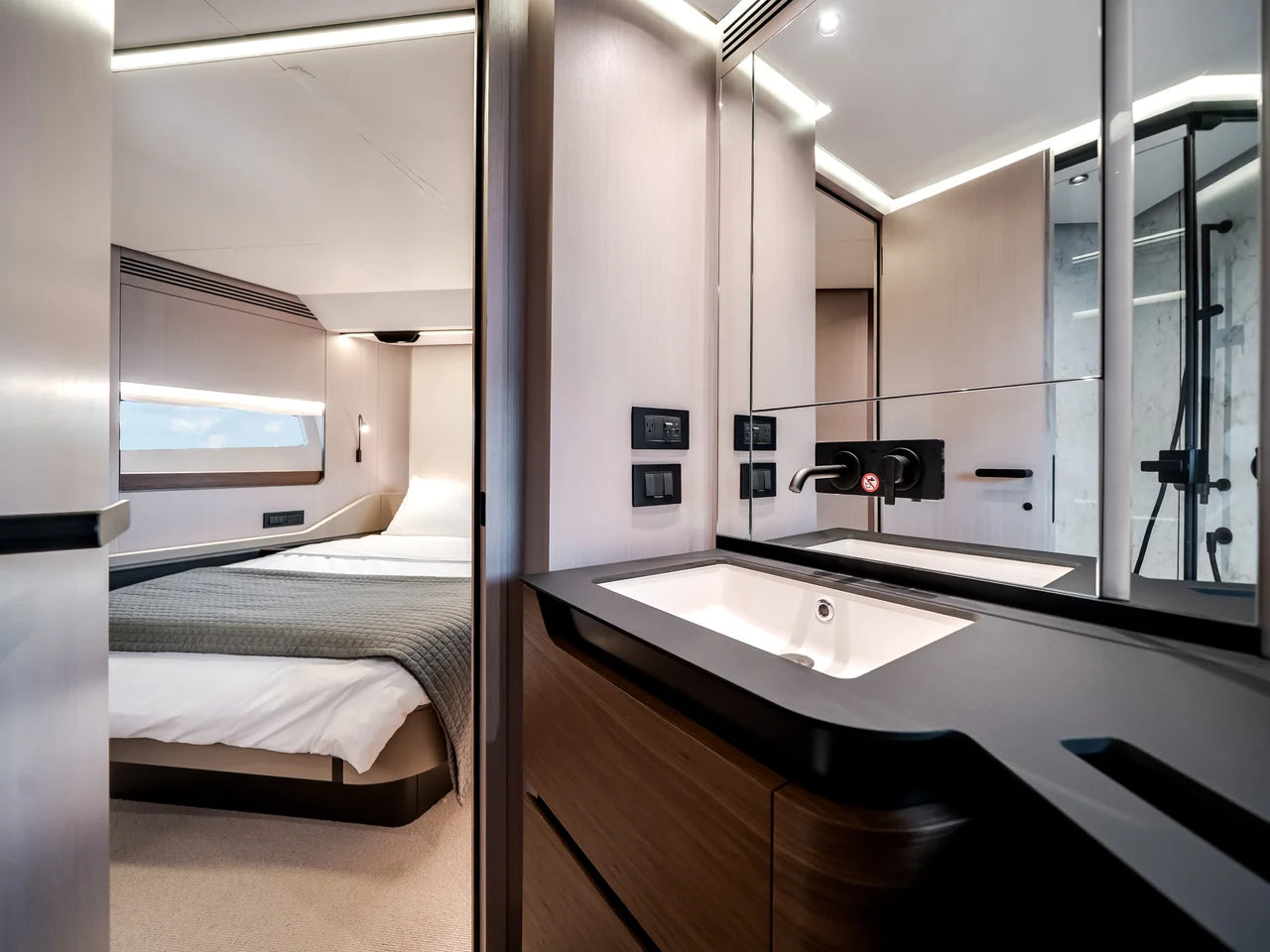 2026 Azimut S8 80.0 feet, Jupiter, Florida #18