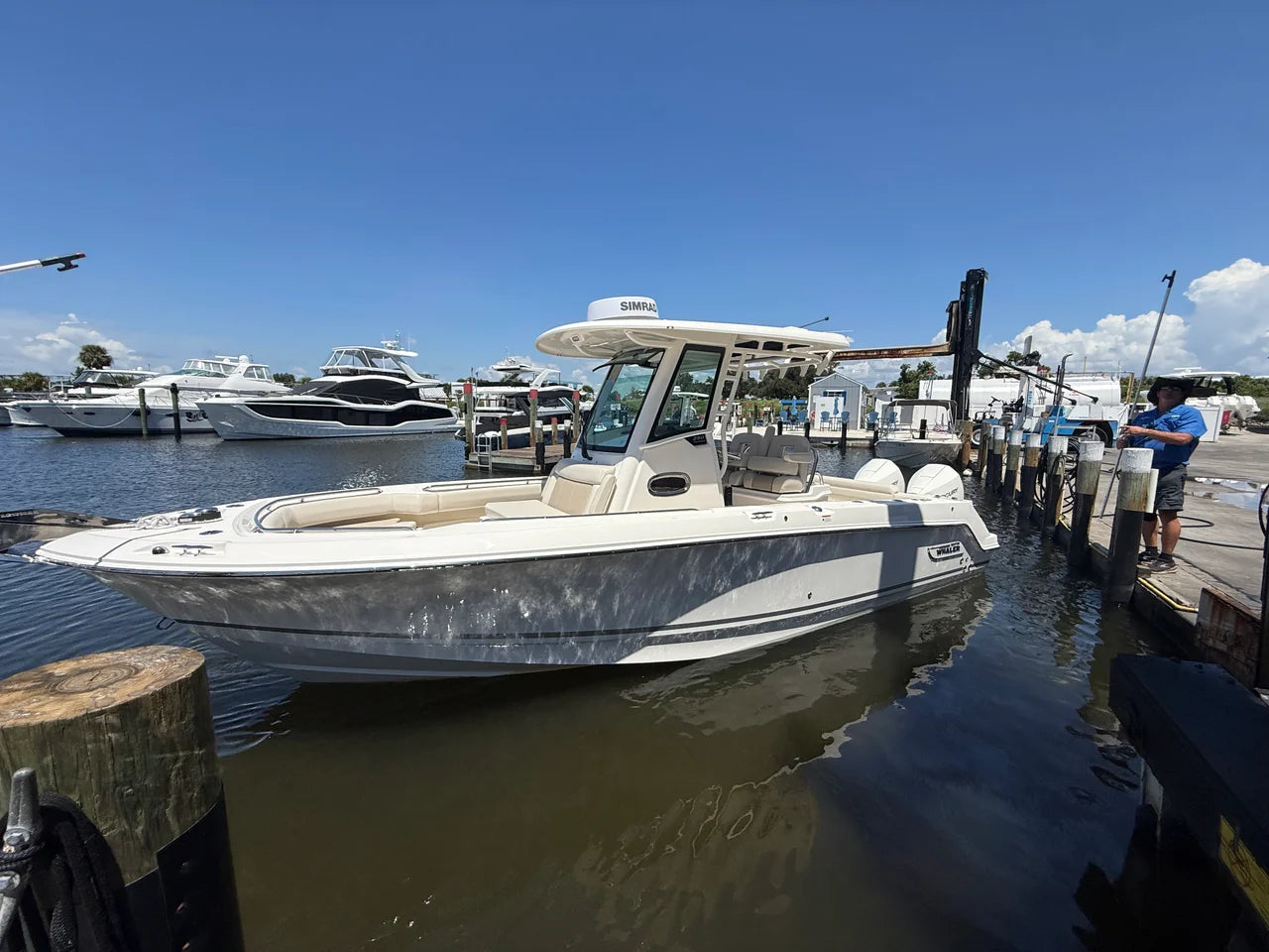 2026 Boston Whaler 250 Outrage 25.0 feet, Venice, Florida #2
