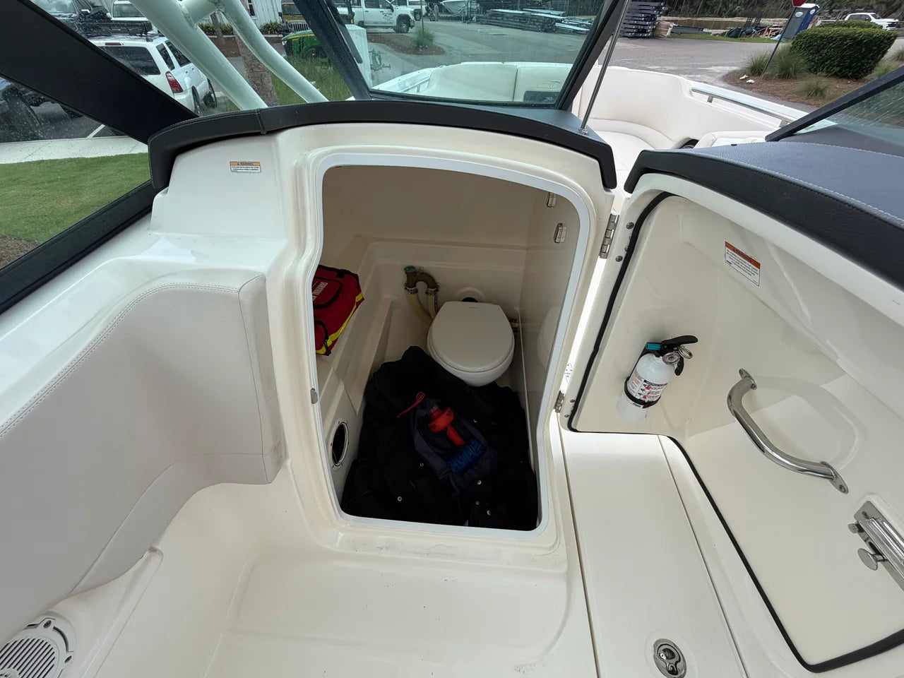 2018 Boston Whaler 230 VANTAGE 23.0 feet, Charleston, South Carolina #13