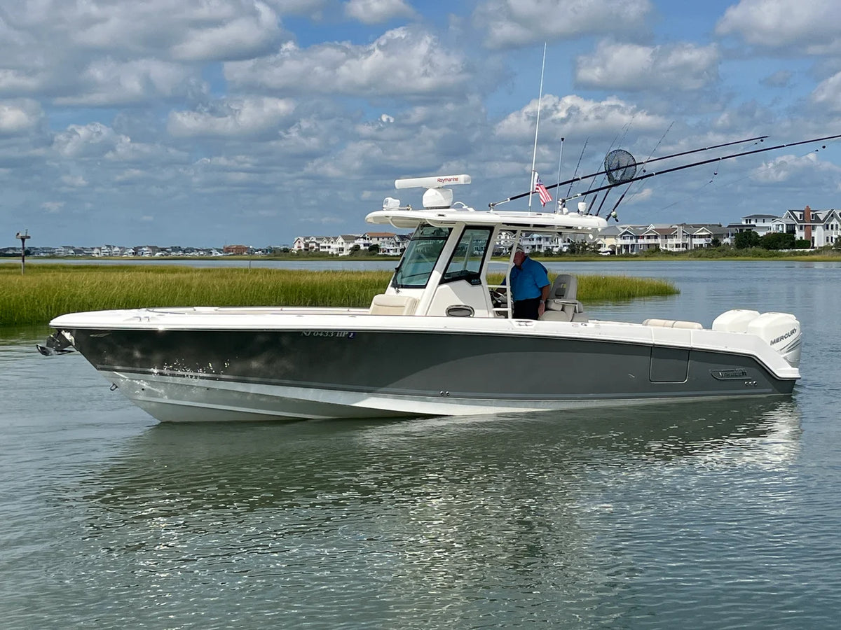 2019 Boston Whaler 330 OUTRAGE 33.0 feet, Ocean View, NJ #1