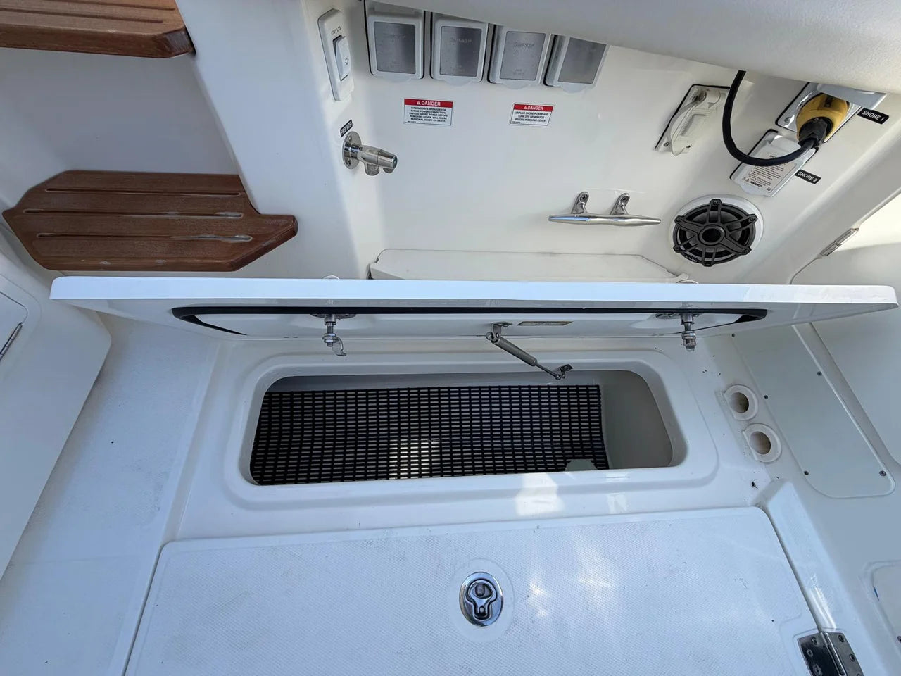 2022 Boston Whaler 350 REALM 35.0 feet, Key Largo, FL #54