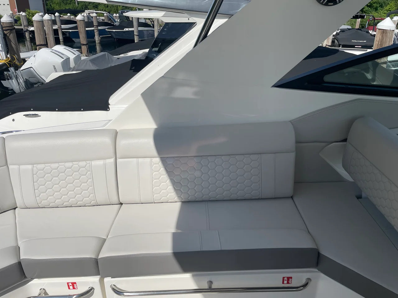 2026 Sea Ray Sundancer 320 32.0 feet, Excelsior, Minnesota #47