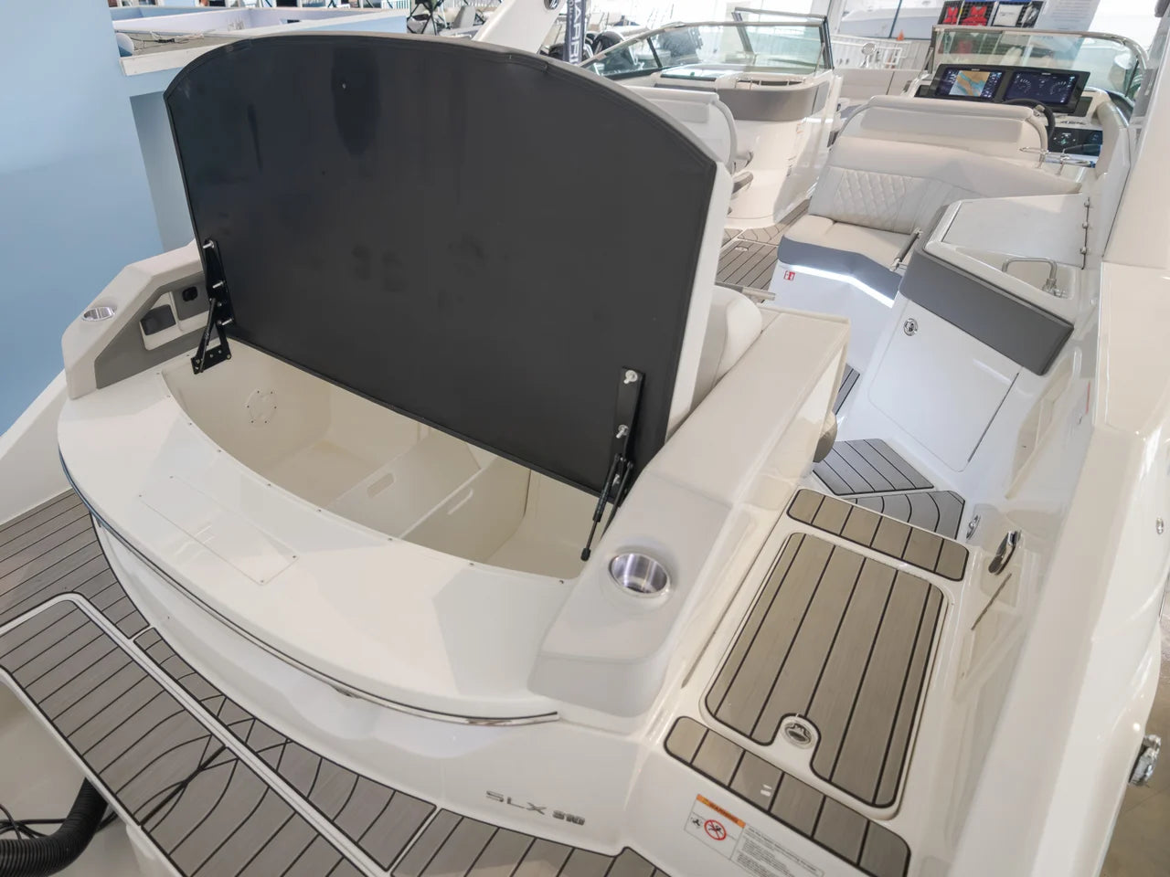2026 Sea Ray SLX 310 Outboard 31.0 feet, Panama City, FL #38