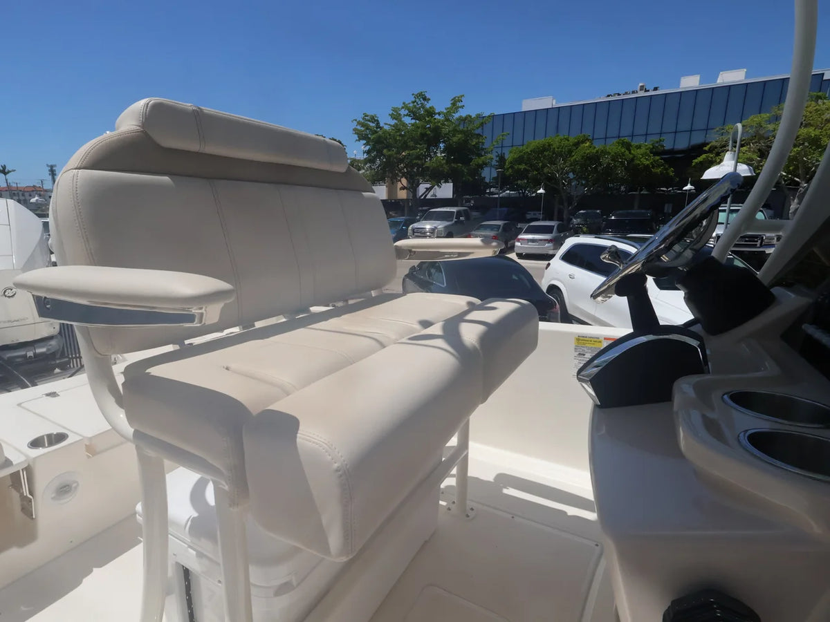 2027 Boston Whaler 250 Dauntless 25.0 feet, Naples, Florida #14