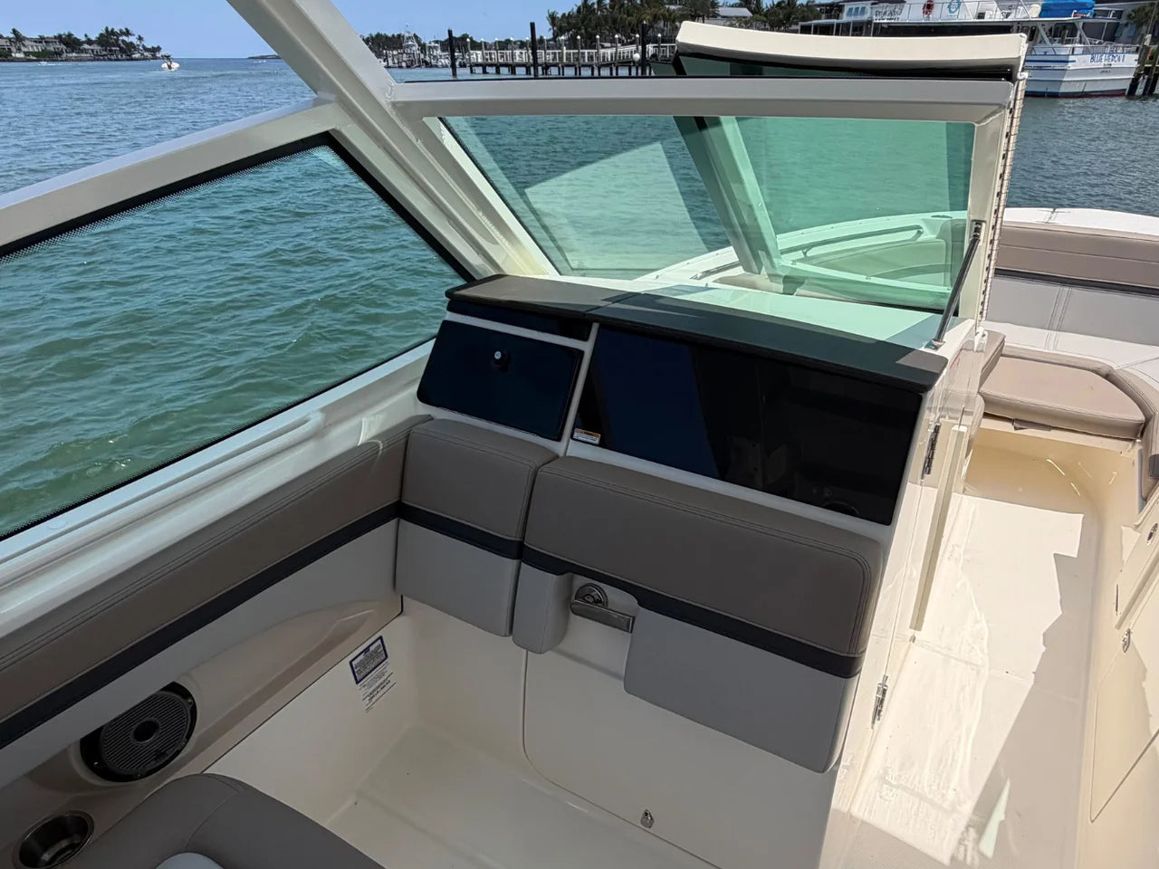 2026 Boston Whaler 280 Vantage 28.0 feet, Jupiter, Florida #33