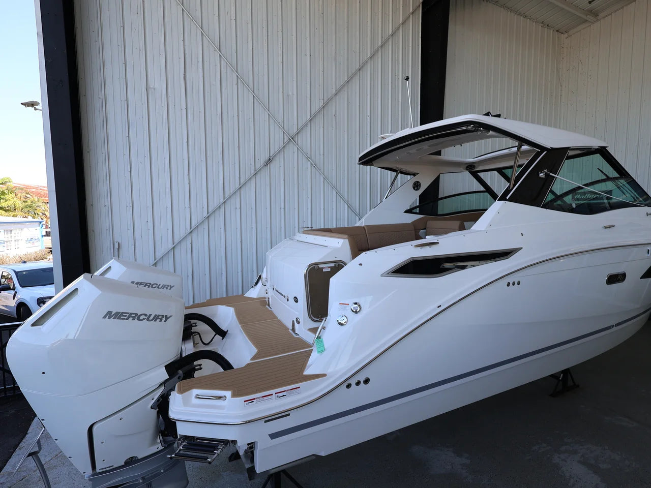 2026 Sea Ray Sundancer 320 Outboard 32.0 feet, Naples, Florida #3