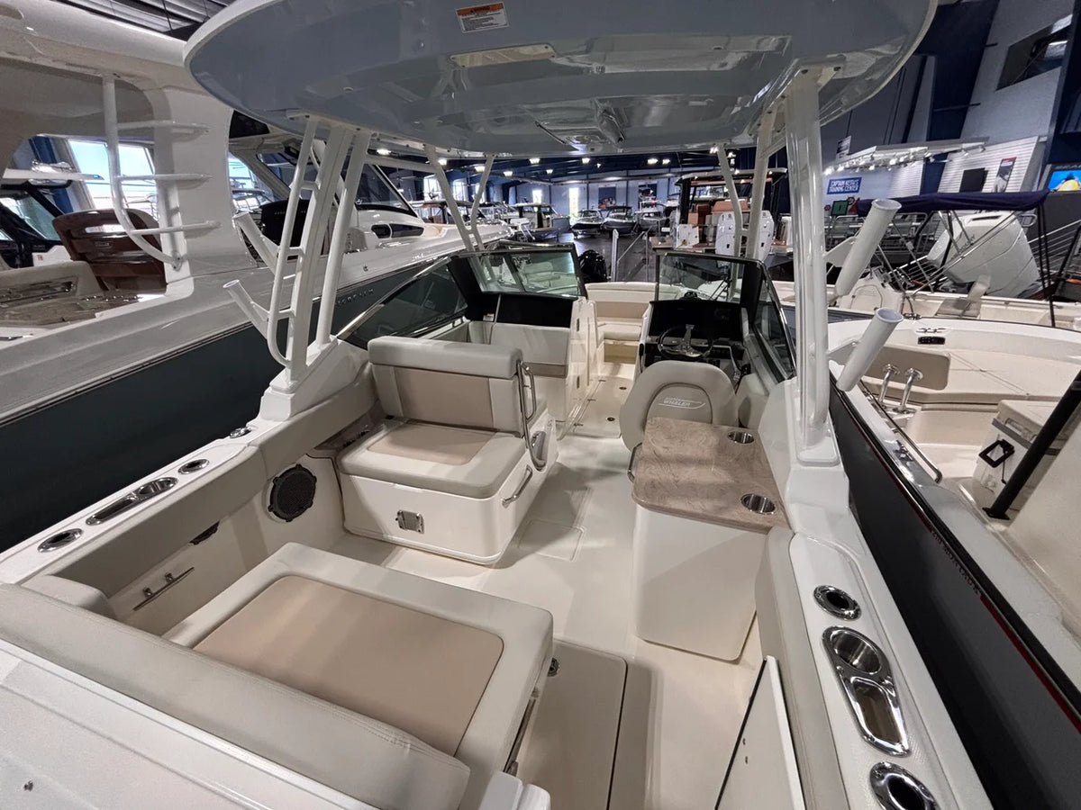 2027 Boston Whaler 240 Vantage 24.0 feet, Clearwater, Florida #4
