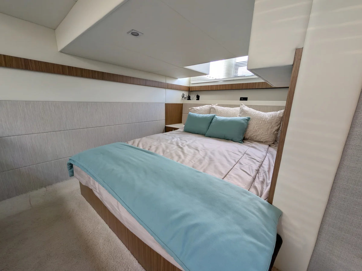 2025 Cruisers Yachts 42 CANTIUS 43.0 feet, Grasonville, MD #53