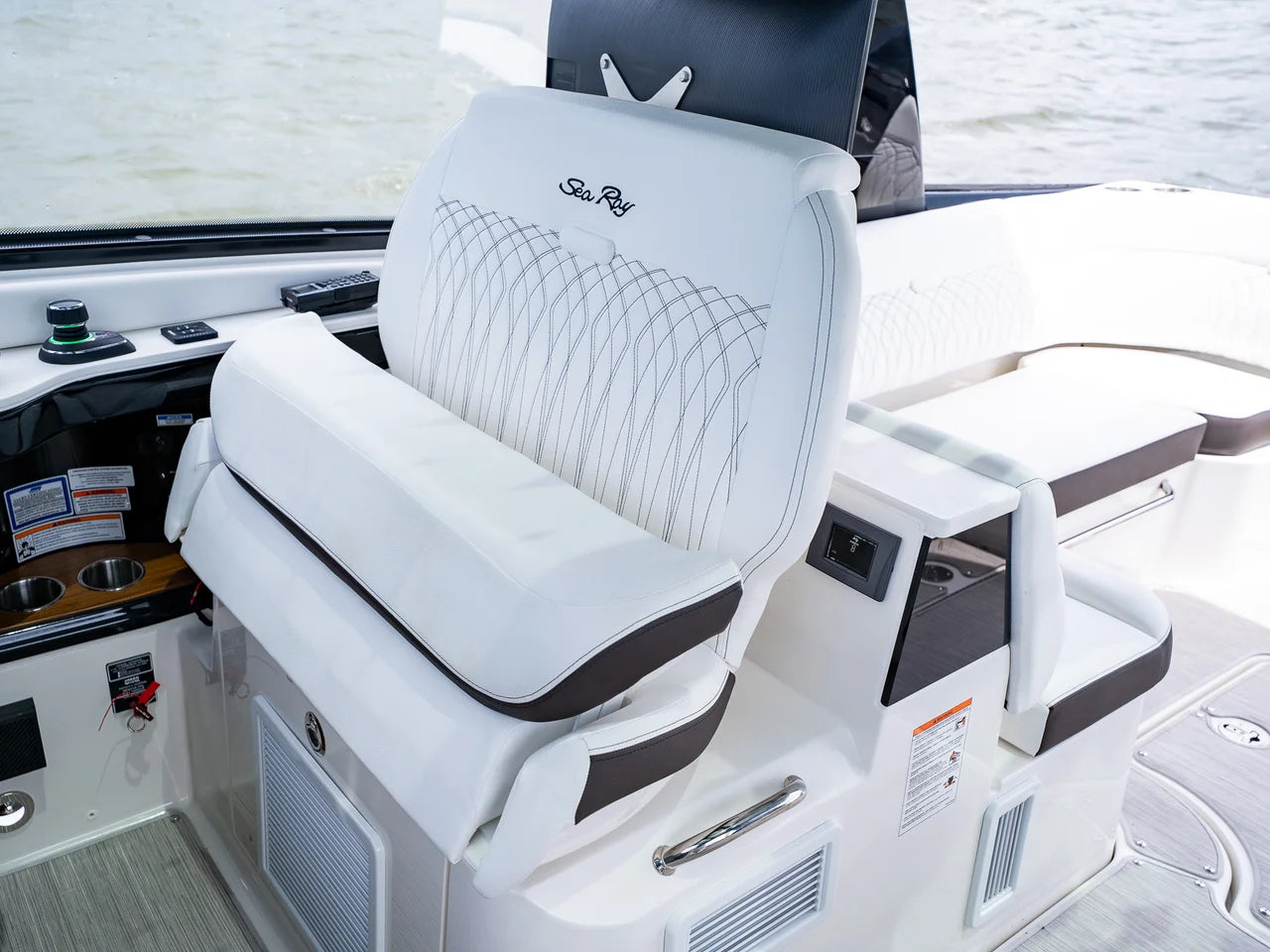 2026 Sea Ray Sundancer 370 Outboard 37.0 feet, Clearwater, Florida #40