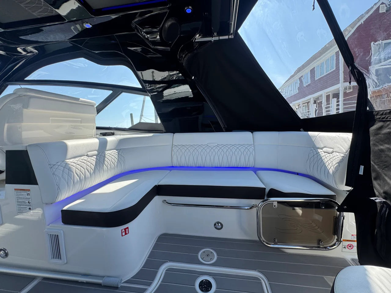2025 Sea Ray 370 SUNDANCER OB 39.0 feet, Clearwater, Florida #13