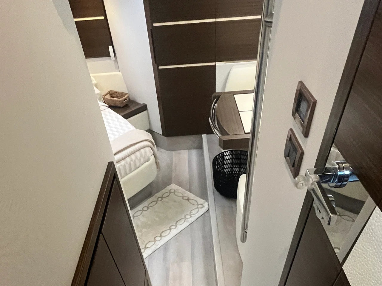 2015 Azimut 54 FLY 54.0 feet, Miami, FL #11