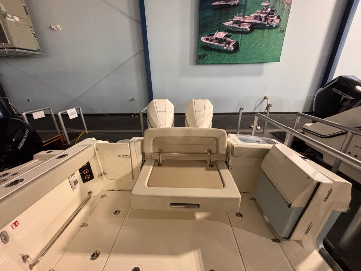 2027 Boston Whaler 280 Vantage 28.0 feet, Clearwater, Florida #10
