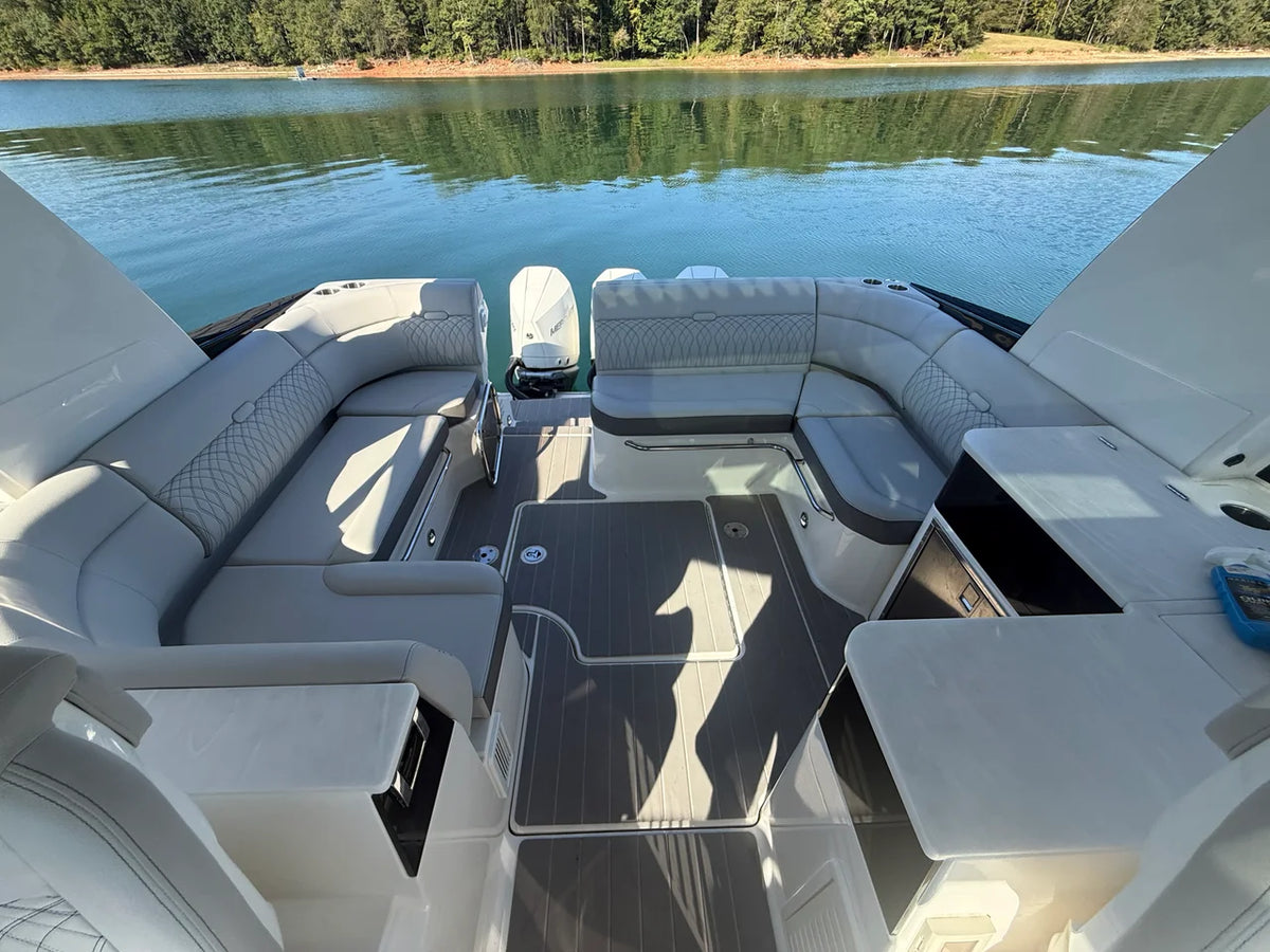 2022 Sea Ray 370 SUNDANCER OUTBOARD 37.0 feet, Cumming, GA #39