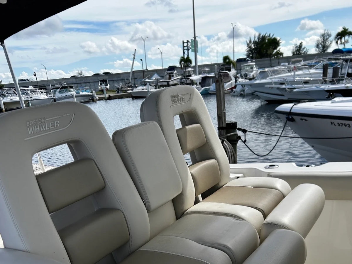 2018 Boston Whaler 330 OUTRAGE 33.0 feet, Ft. Lauderdale, FL #16