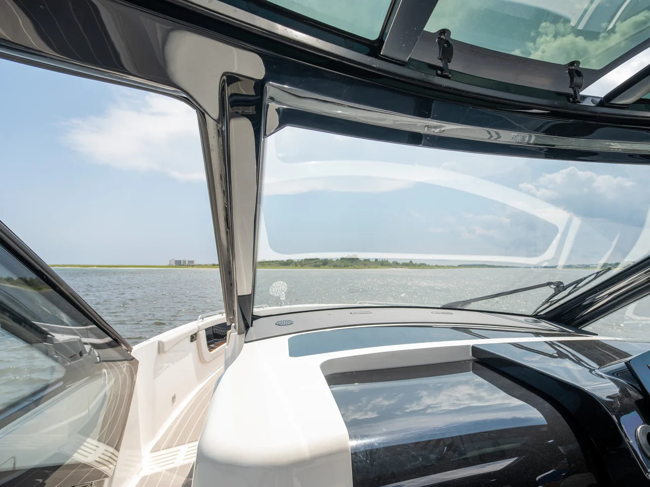 2026 Sea Ray Sundancer 370 Outboard 37.0 feet, Wrightsville Beach, North Carolina #23