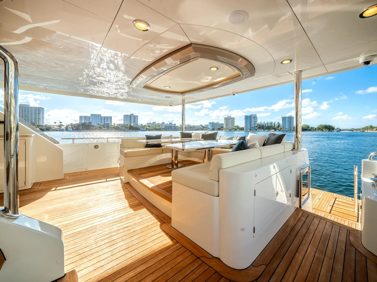 2022 Ocean Alexander 32L 106.0 feet, Boca Raton, FL #11