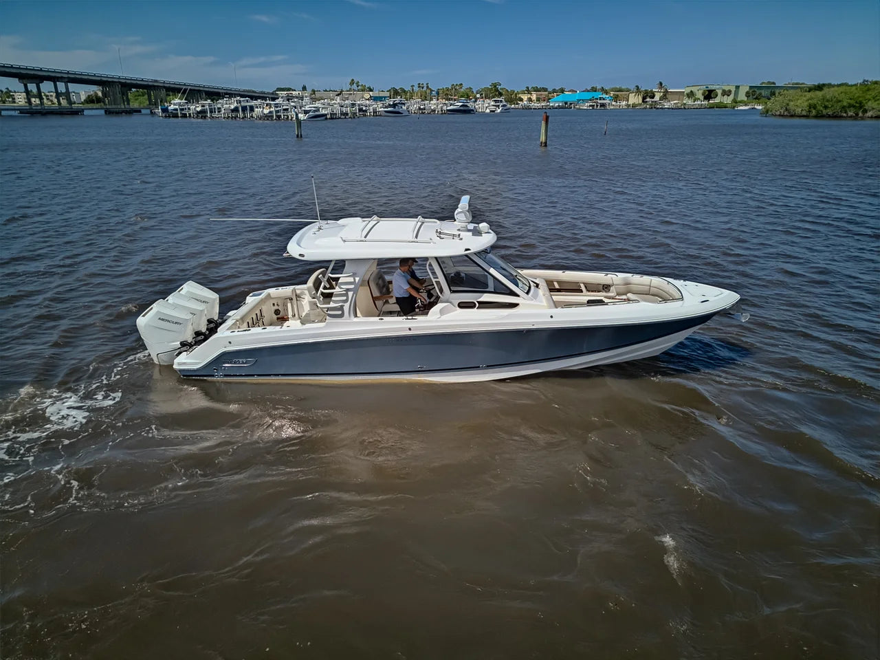 2025 Boston Whaler 350 REALM 35.0 feet, Stuart, Florida #20