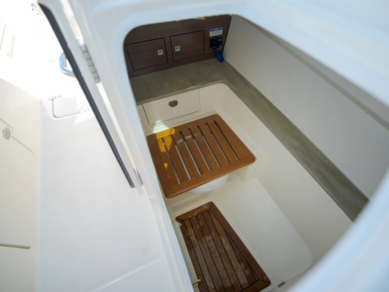 2025 Boston Whaler VANTAGE 320 33.0 feet, Panama City Beach, Florida #11