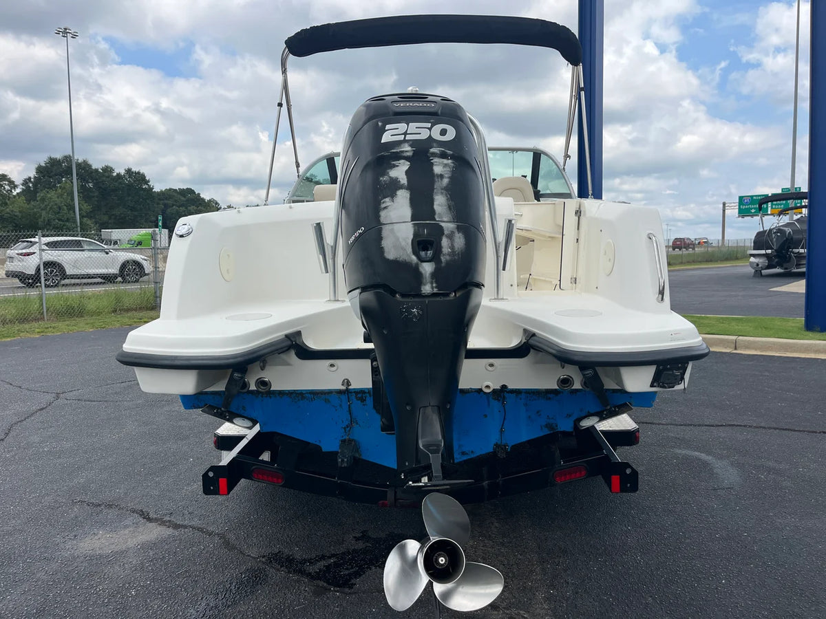 2013 Boston Whaler 230 VANTAGE 23.0 feet, Greenville, SC #7