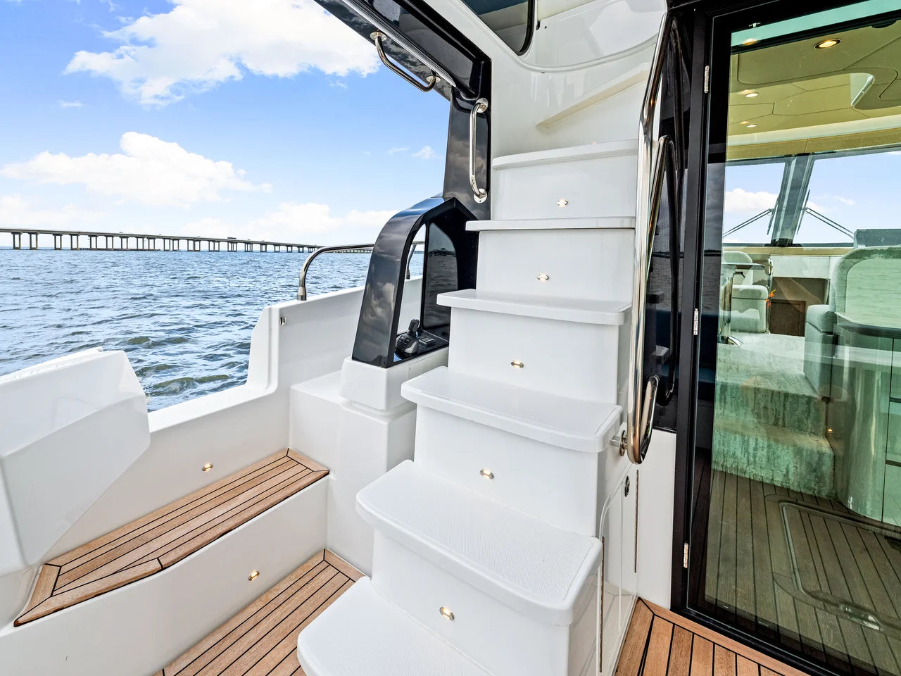 2026 Cruisers Yachts 50 FLY 50.0 feet, Clearwater, Florida #34