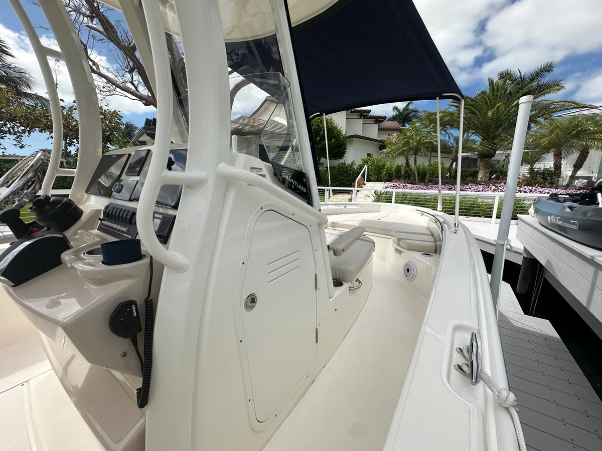 2024 Boston Whaler 250 DAUNTLESS 25.0 feet, Naples, Florida #25