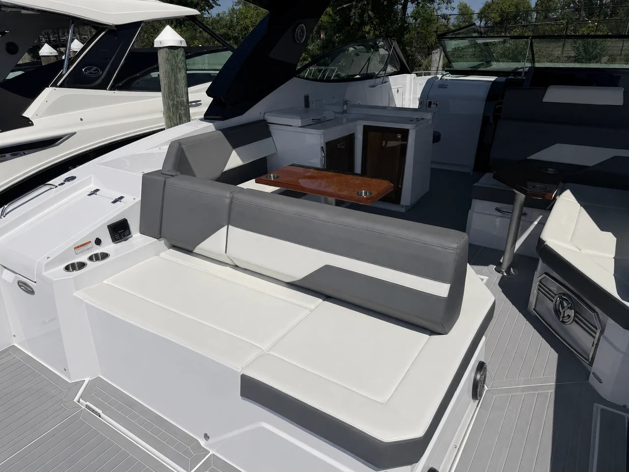 2024 Cruisers Yachts 38 GLS 38.0 feet, Excelsior, Minnesota #10