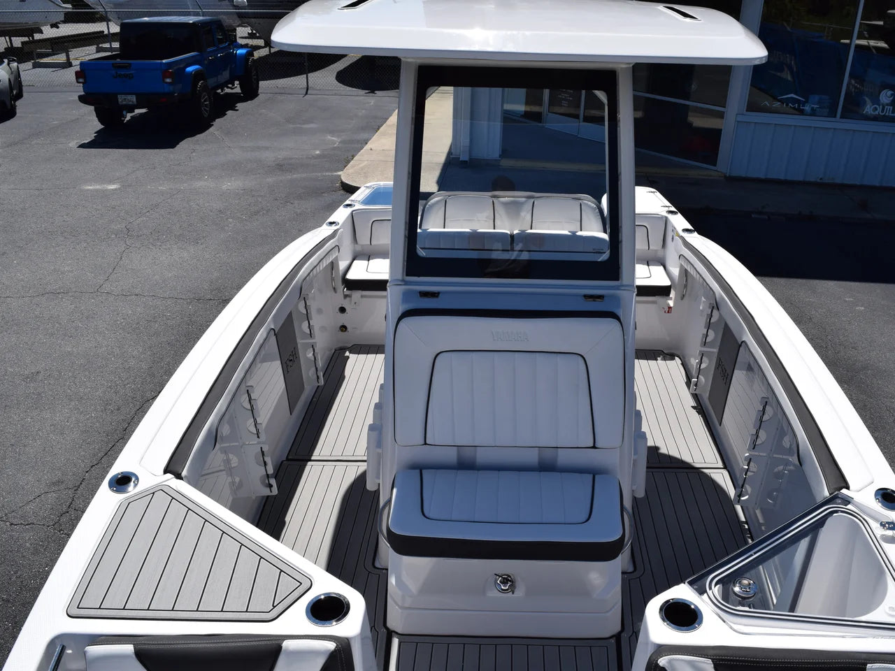 2026 Yamaha 255 FSH Sport H 25.0 feet, Thunderbolt, GA #25