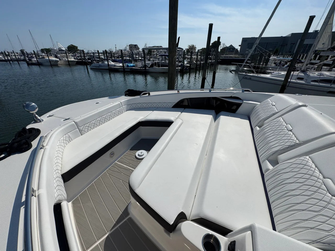 2025 Sea Ray 370 SUNDANCER OB 39.0 feet, Clearwater, Florida #44