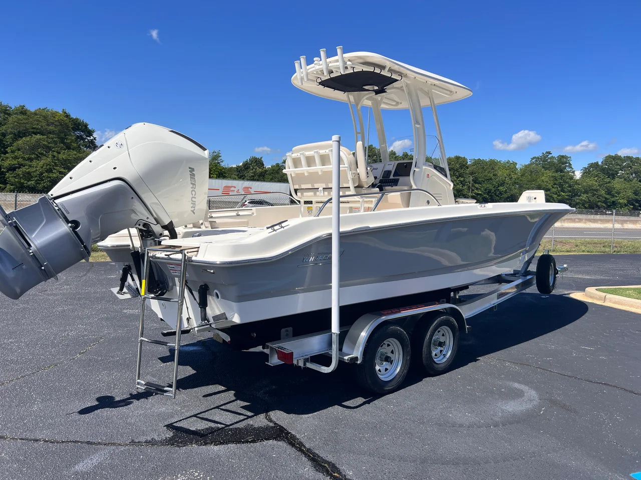 2026 Boston Whaler 250 Dauntless 25.0 feet, Greenville, SC #18