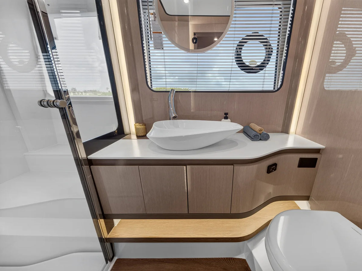 2026 Cruisers Yachts 57 FLY 57.0 feet, Stuart, Florida #34