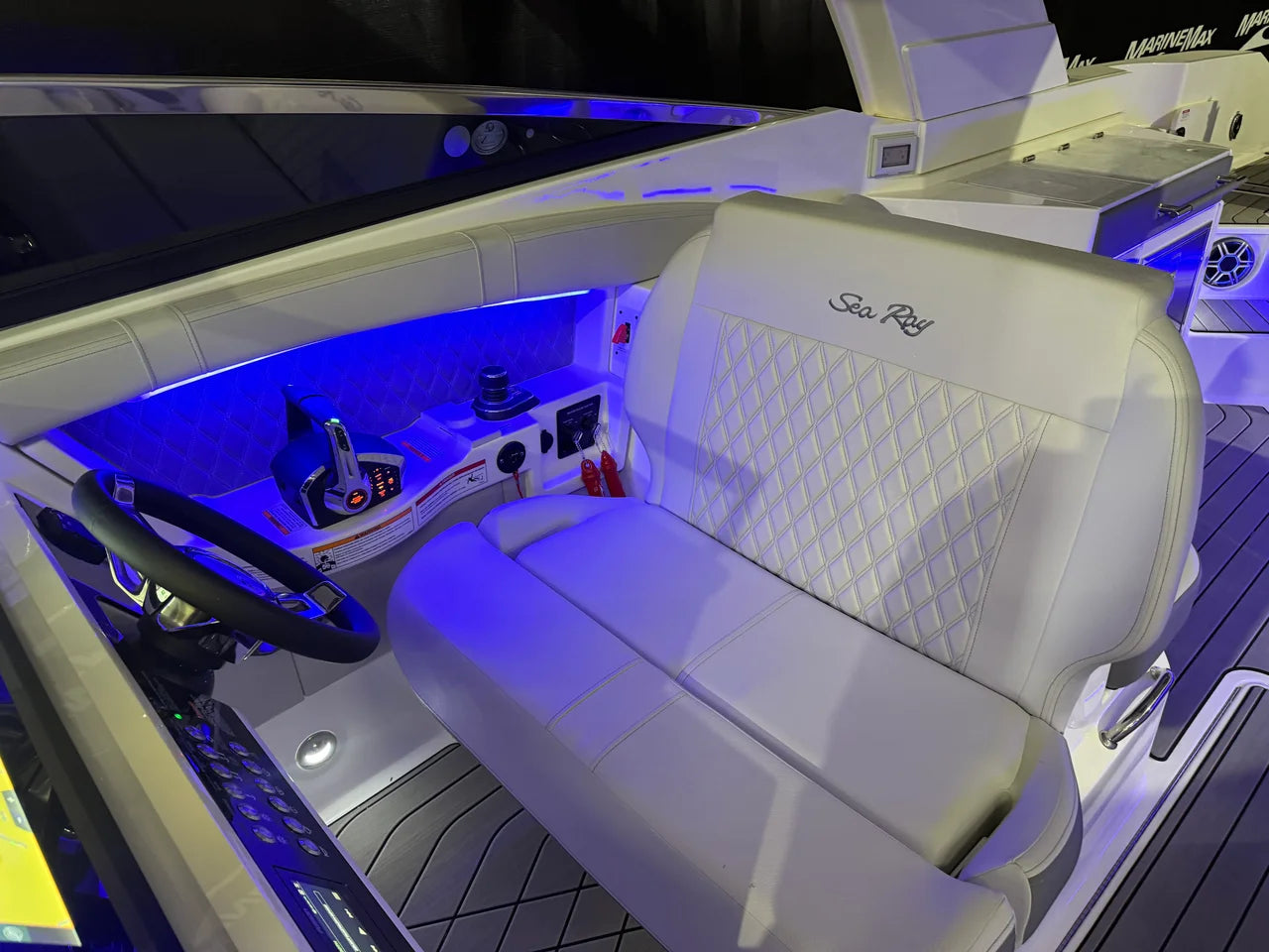 2026 Sea Ray 350 SLX 35.0 feet, Excelsior, Minnesota #15