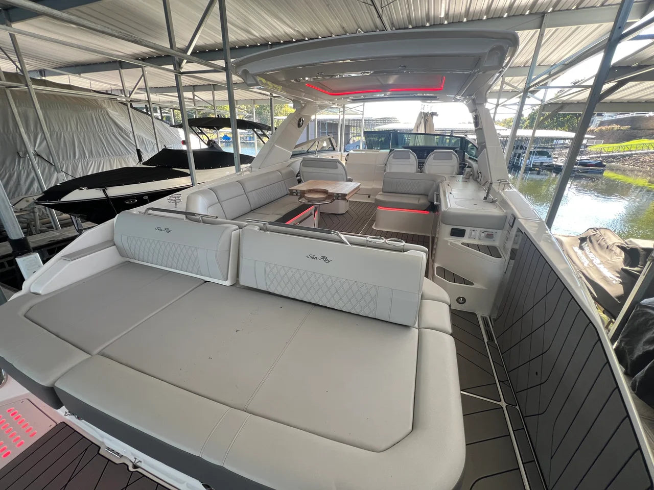 2022 Sea Ray 400 SLX 39.0 feet, Lake Ozark, Missouri #5