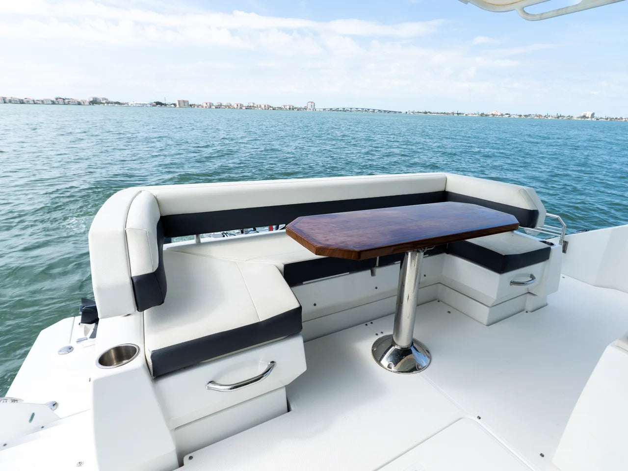 2018 Cruisers Yachts 50 CANTIUS 50.0 feet, St Petersburg, FL #23