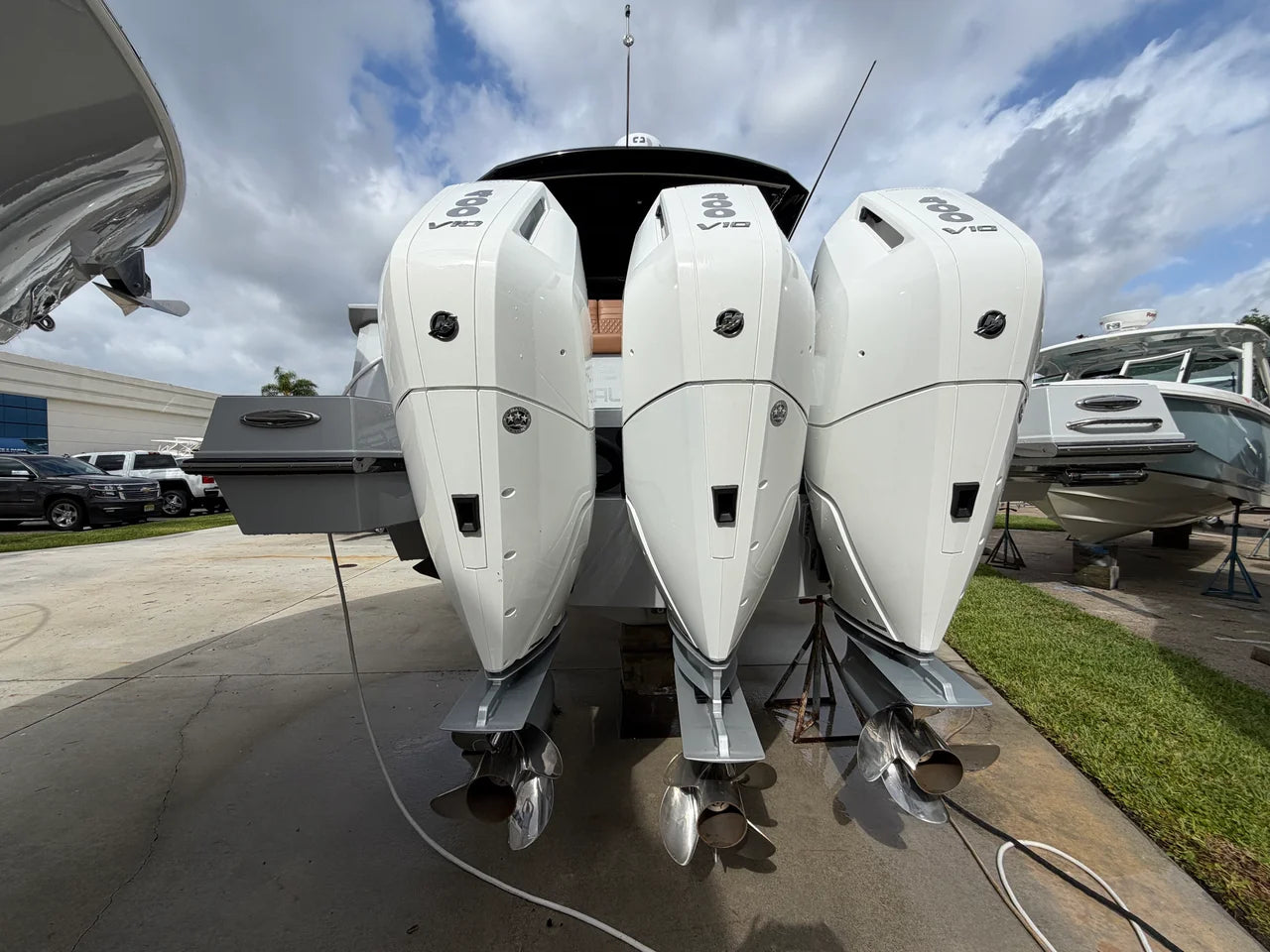 2024 Cruisers Yachts 38 GLS South Beach Outboard 38.0 feet, Stuart, Florida #4