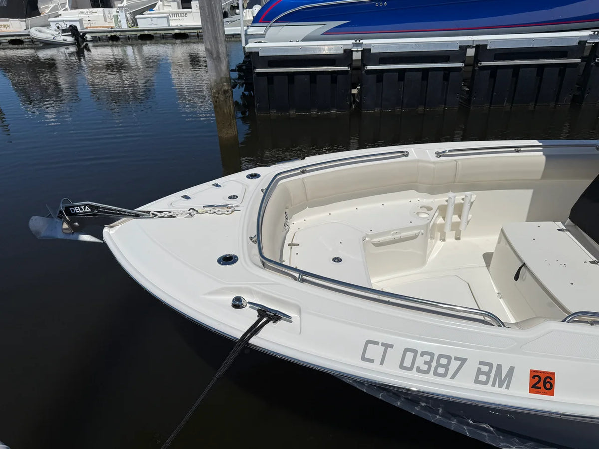 2024 Boston Whaler 230 OUTRAGE 23.0 feet, Westbrook, Connecticut #9