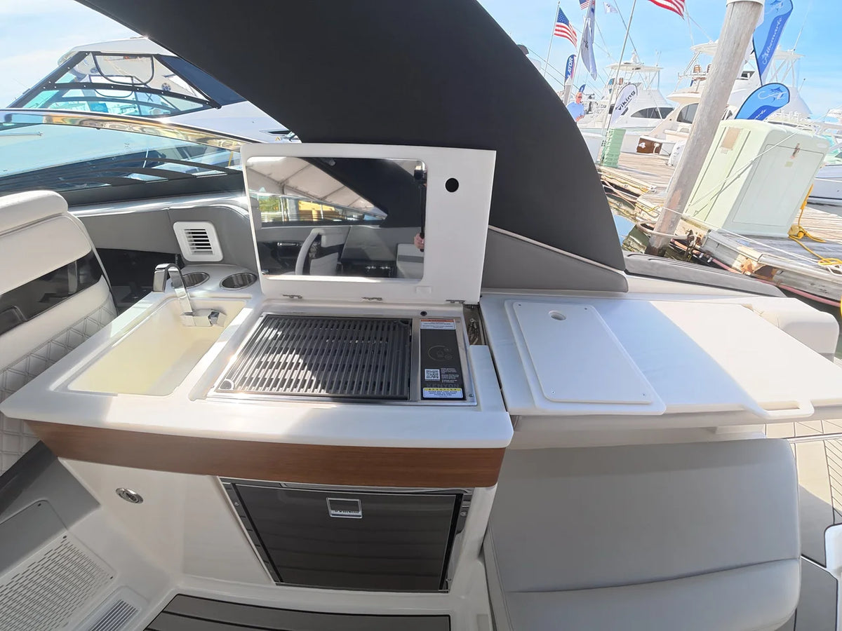 2027 Sea Ray SLX 360 Outboard 36.0 feet, Somers Point, New Jersey #16