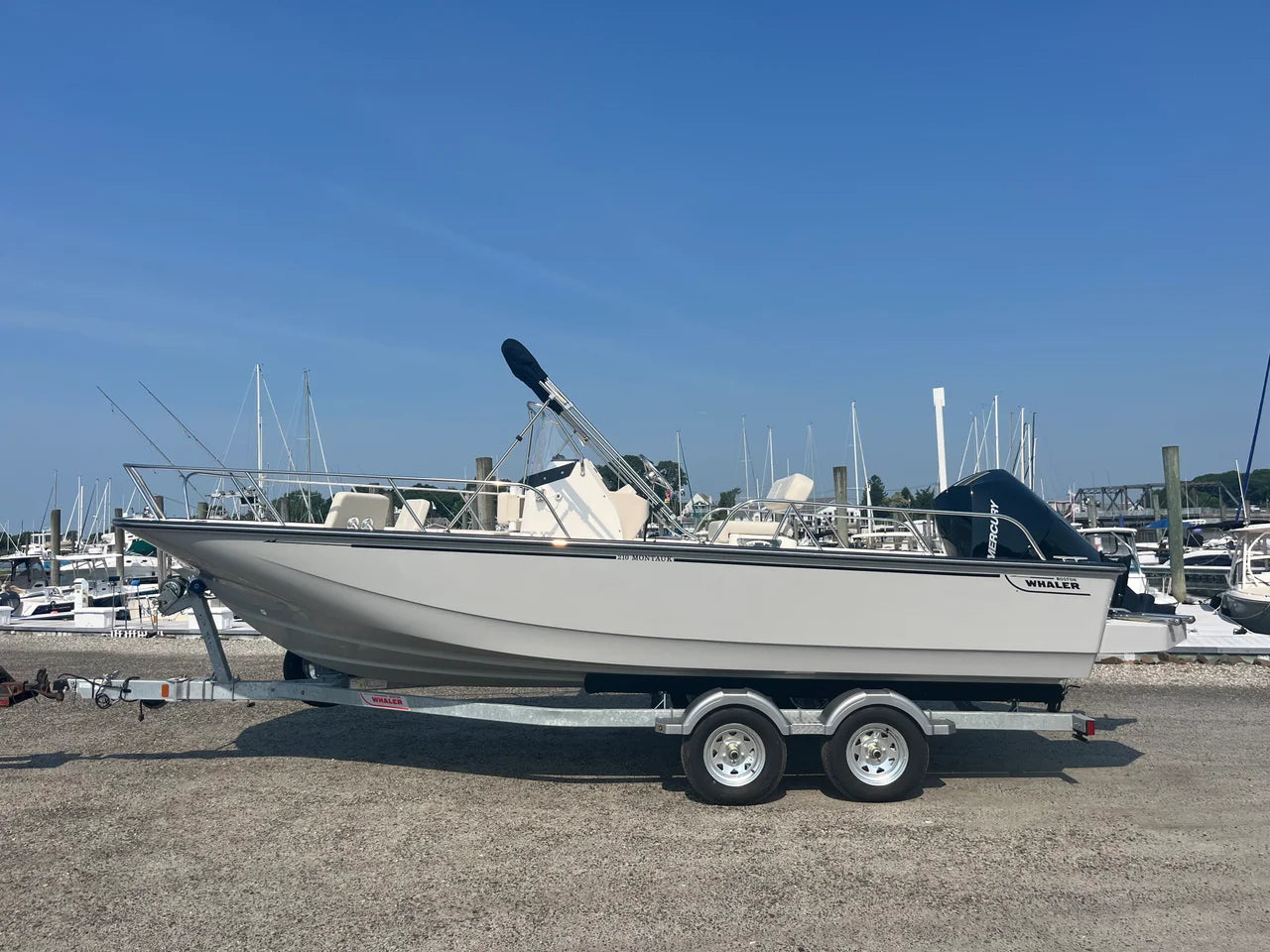 2026 Boston Whaler 210 Montauk 21.0 feet, Westbrook, Connecticut #1