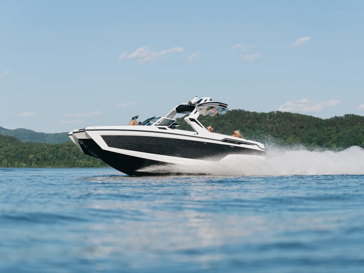 2026 Mastercraft XStar 25 25.0 feet, Inuvik, Northwest Territories #2