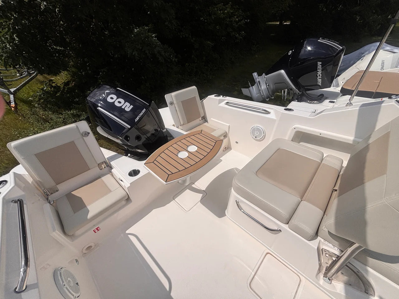 2026 Boston Whaler 210 VANTAGE 21.0 feet, Wakefield, RI #25