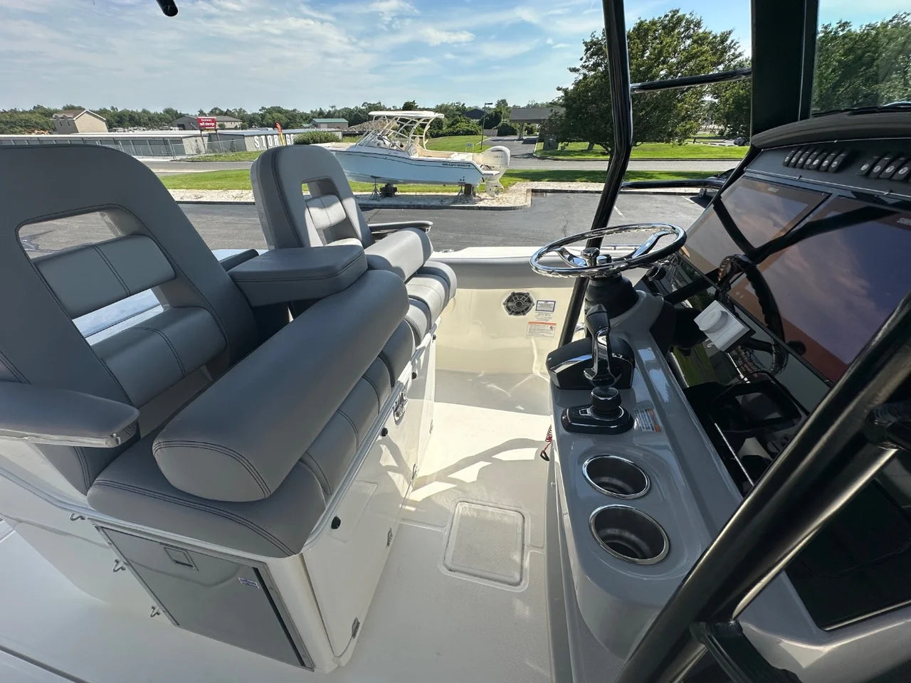 2024 Boston Whaler 330 Outrage 33.0 feet, Dennis, New Jersey #14