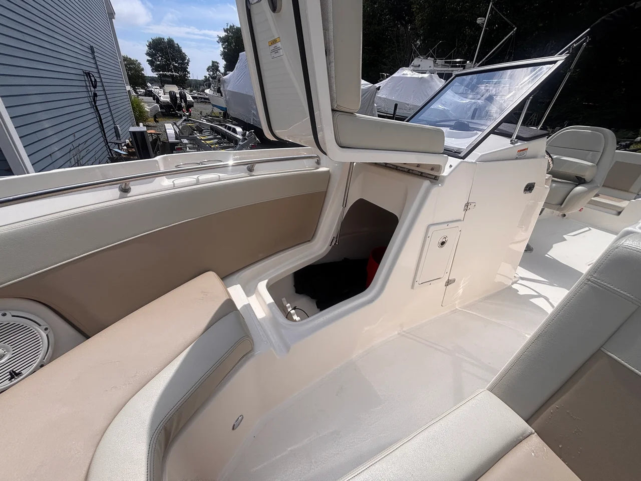 2026 Boston Whaler 210 VANTAGE 21.0 feet, Westbrook, Connecticut #14