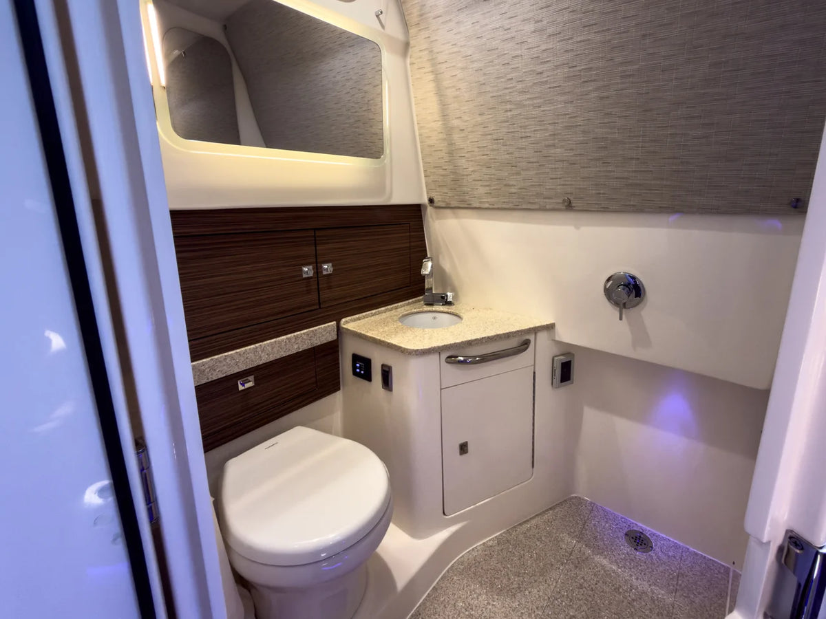 2026 Boston Whaler 420 Outrage 42.0 feet, Fort Myers, FL #25