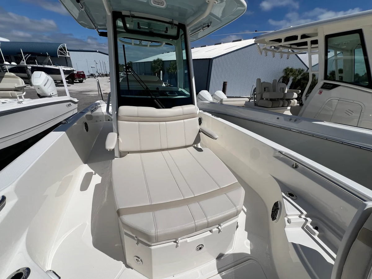 2027 Boston Whaler 280 Dauntless 28.0 feet, Venice, Florida #24
