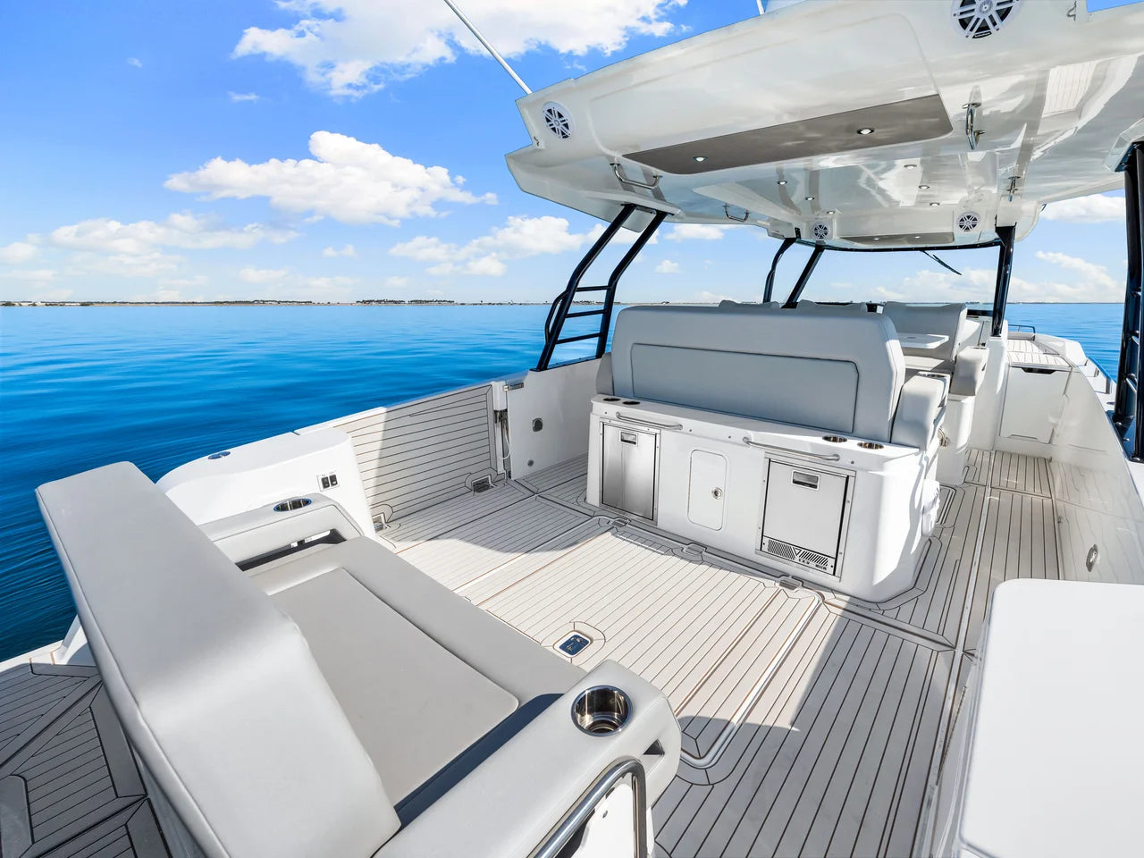 2026 Cruisers Yachts 38 VTR 38.0 feet, Clearwater, Florida #49