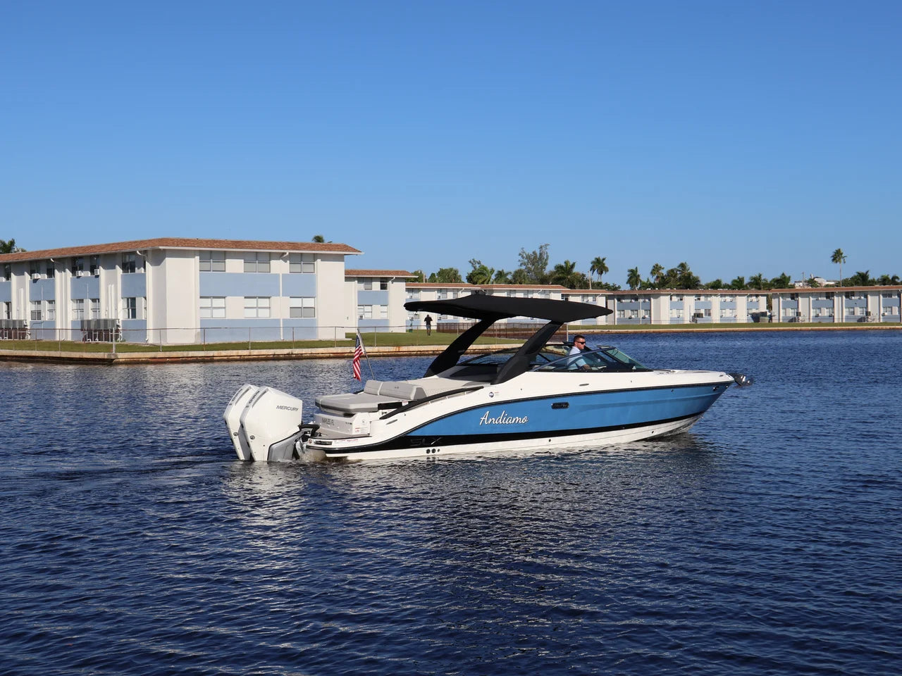 2024 Sea Ray 280 SLX OUTBOARD 28.0 feet, Naples, Florida #3