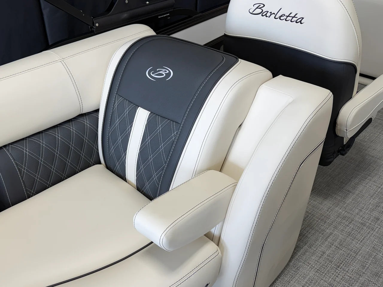 2027 Barletta LUSSO23QCSS 23.0 feet, Nisswa, Minnesota #82