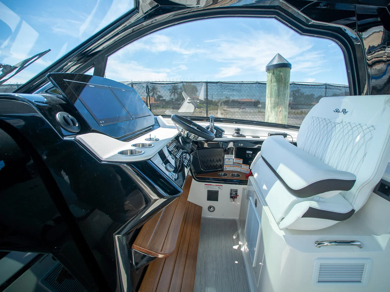 2026 Sea Ray Sundancer 370 Outboard 37.0 feet, Fort Myers, FL #9